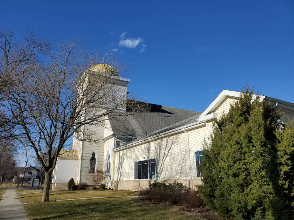 St Joseph's Church in nearly cloudless winter morning